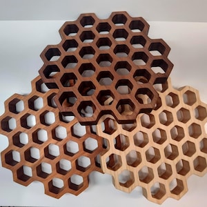Honeycomb Wood Trivet: Kitchen Counter Protector