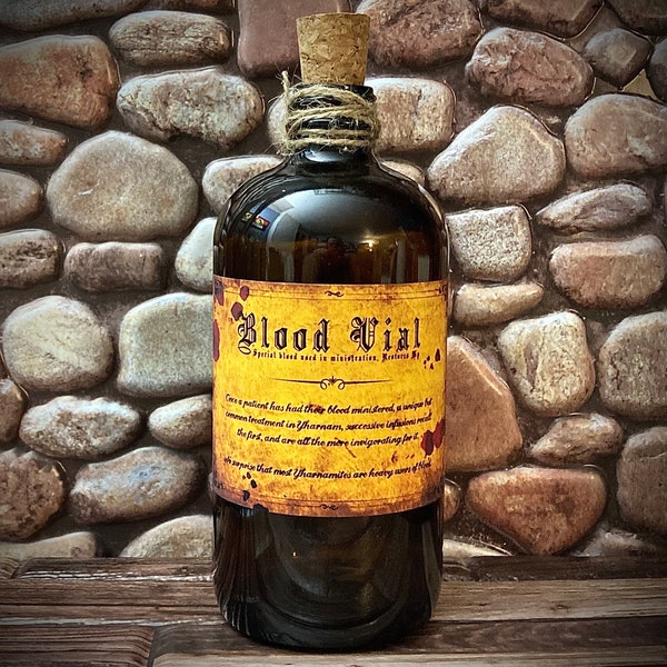 Bloodborne Blood Vial Replica - Apothecary Bottle - Cosplay Prop - Hunter’s Dream - Glass - Vampire Health Potion - Costume Weapon