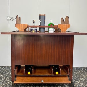 Stunning Antique 1930’s Art Deco Drinks Cocktail Cabinet, Metamorphic Furniture, Period Piece, Wood Mahogany Drawers, Interior Table Design