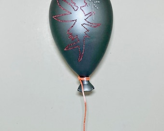 Glass balloon with Tinkerbell, rhinestone rosé and silver. Shine Bright.