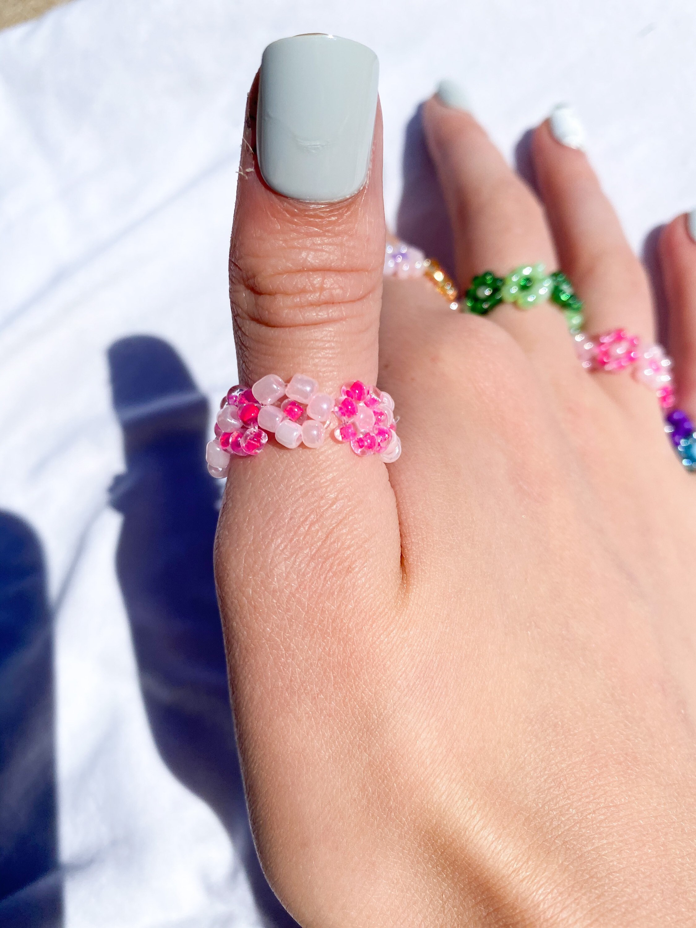 Milticolored Indie Kid Flower Rings // Umique Flower Rings