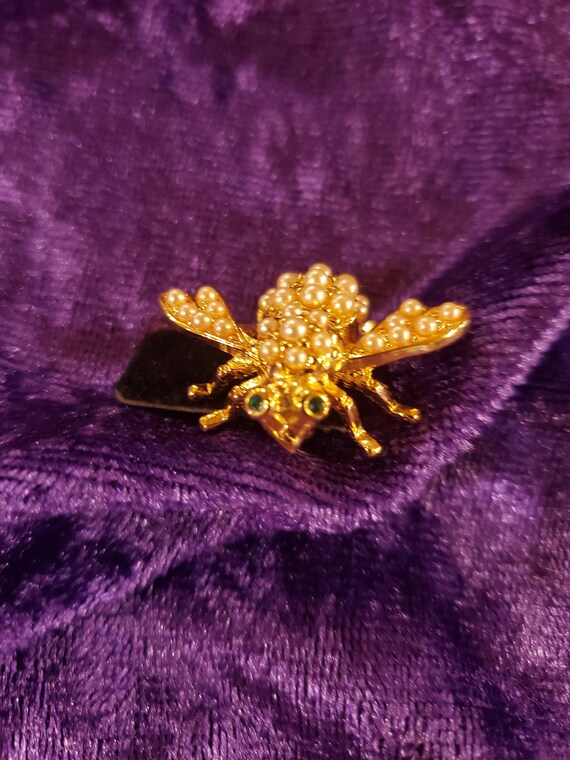 Joan Rivers Faux Pearl Bumble Bee Brooch Pin/ Joan