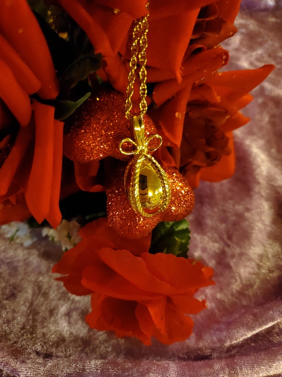 Joan Rivers Faberge Gold Egg Pendant Necklace/Sign