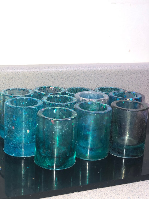Comes boxed Glitter resin shot glasses Blue Comes boxed Glitter resin shot glasses Blue