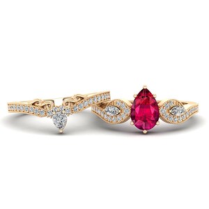 Lab Ruby Pear Engagement Ring Set in Yellow Gold | 2 Piece Teardrop Bridal Wedding Rings