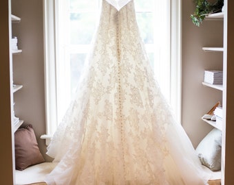 Classic sweetheart lace wedding dress with asymmetrical lace overlay us 6