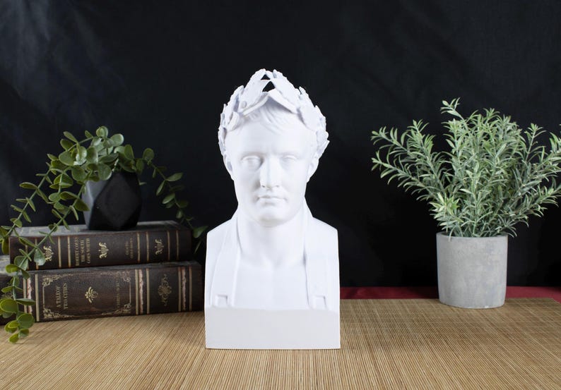 Napoléon Bonaparte Desktop Decoration Bust Sculpture - Decorative Art Statue image 1