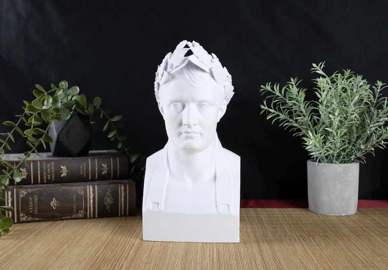 Napoléon Bonaparte Desktop Decoration Bust Sculpture - Decorative Art Statue image 2