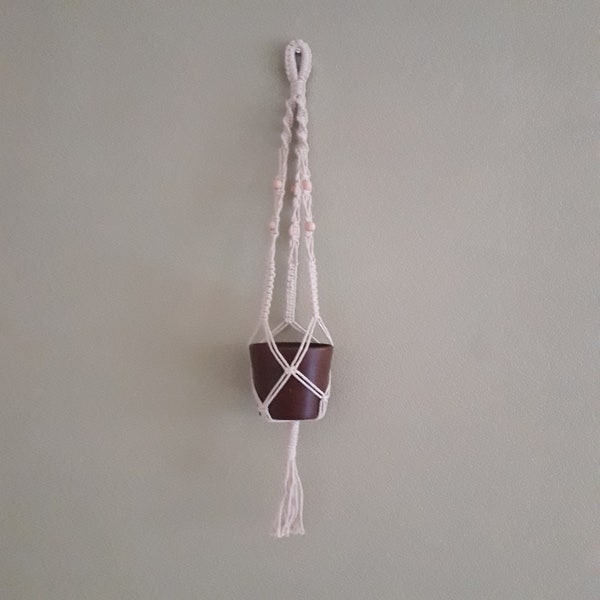 macrame plantenhanger met houten kralen