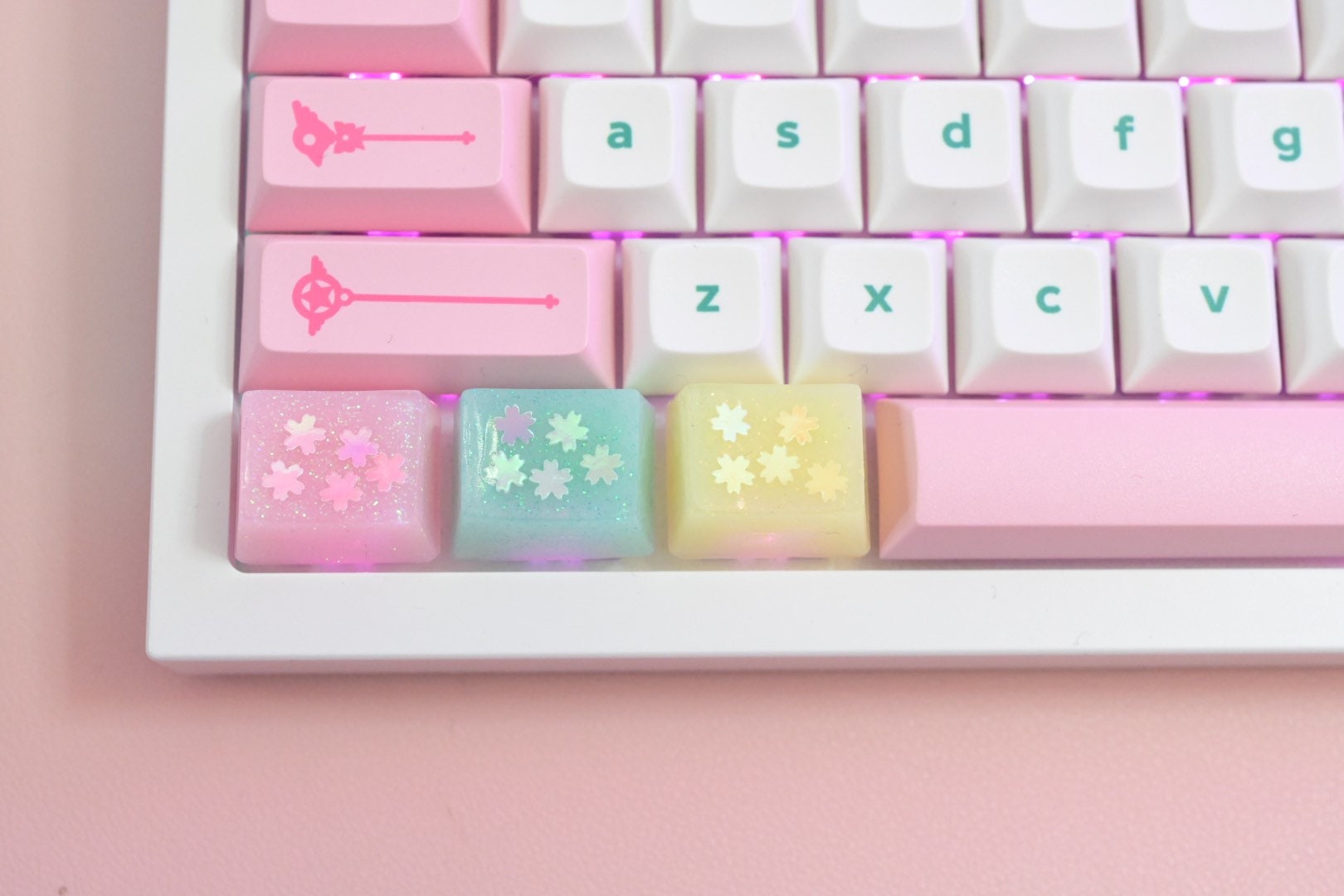 ★Kei ♡★ Kawaii Cute Pink Pastel Yellow Sakura Artisan Keycaps for