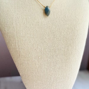 Labradorite cord necklace, flashy Labradorite, Minimalist gemstone, floating stone, Labradorite drop, Intention crystal, Labradorite jewelry image 8