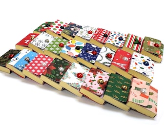 Christmas gift favors — Mini sticky notepads, Holiday gift box filler, Stocking stuffers, Small Christmas gifts for office coworkers.