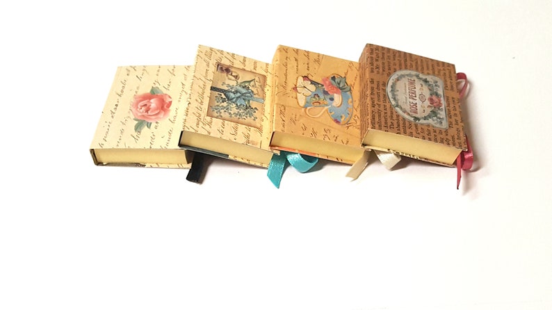 Vintage Victorian Style Mini Sticky Note Holders Vintage Book Favors Edwardian Style Miniature Notepad Vintage Old Book Style Favors