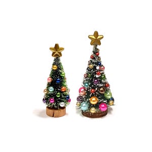 Decorated dollhouse Christmas tree, Holiday miniatures, Christmas diorama, Mini Christmas tree.