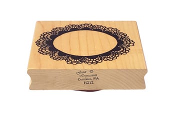 Great Impressions Oval Lace Frame Stamp H212 - 3.5" x 2.5" Lace Vintage Frame Wooden Rubber Stamp for Scrapbook, DIY Cards & Crafts (STAMP5)