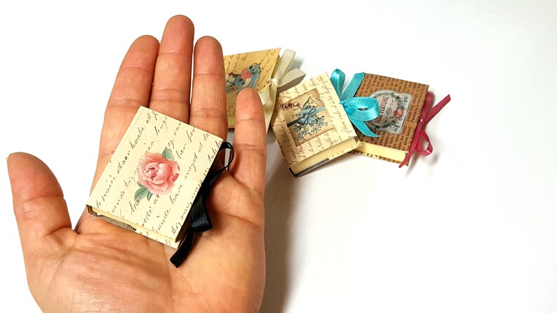 Vintage Victorian Style Mini Sticky Note Holders Vintage Book Favors Edwardian Style Miniature Notepad Vintage Old Book Style Favors