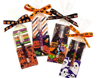 Non candy Halloween office favor for coworker - Mini sticky notepad & pen Halloween goodie bag, No candy Halloween treats - INCLUDES 1
