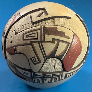 Hand coiled and carved Hopi egg by &quot;LOREN H. NAMPEYO&quot;