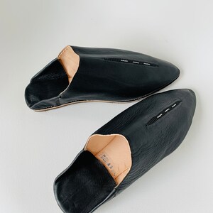 Babouche Marocain, Moroccan handmade leather slippers, leather slippers, Slippers, shoes, handmade shoes, leather shoes. image 9