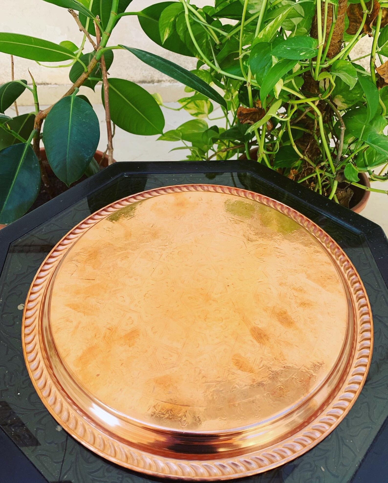 Handmade Copper Tea Tray – Traditional Moroccan Brass Service Tray — view 3