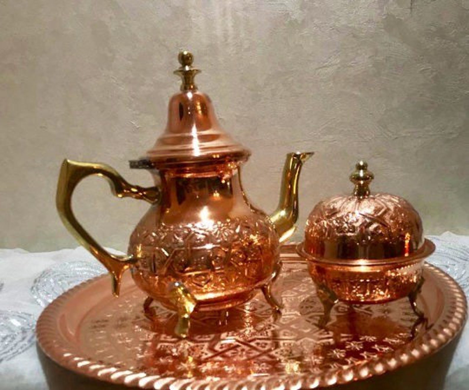 Handmade Copper Tea Tray – Traditional Moroccan Brass Service Tray — view 8