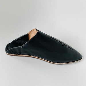 Babouche Marocain, Moroccan handmade leather slippers, leather slippers, Slippers, shoes, handmade shoes, leather shoes. image 2