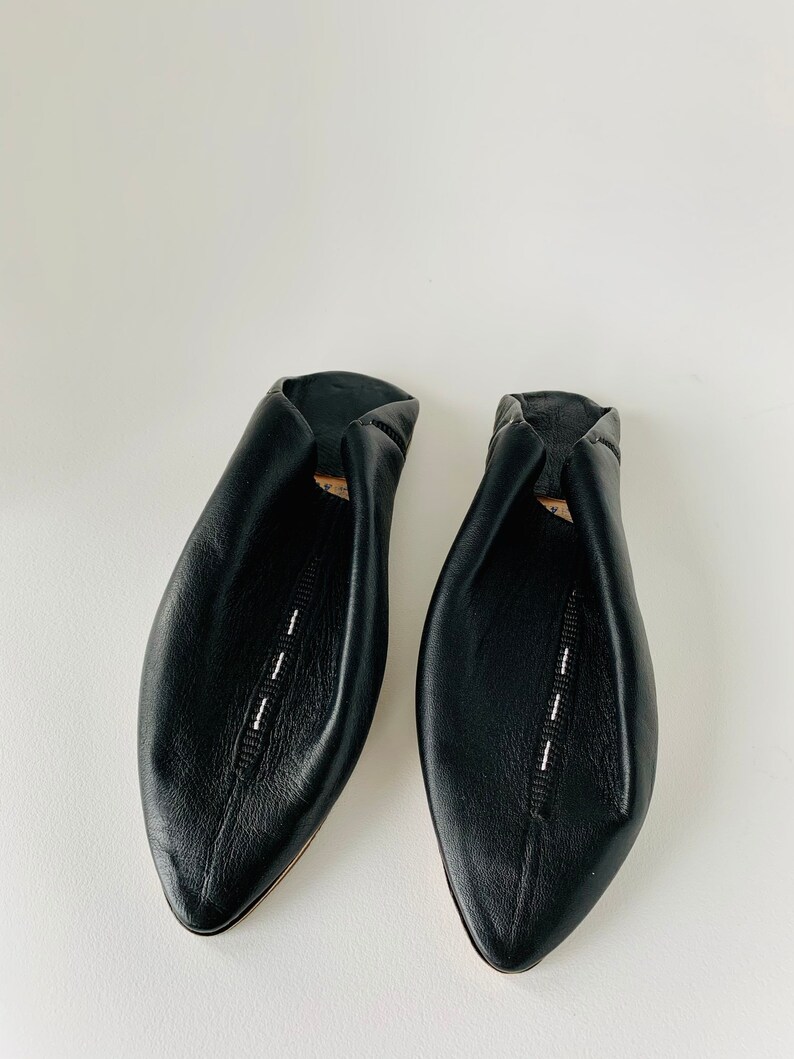 Babouche Marocain, Moroccan handmade leather slippers, leather slippers, Slippers, shoes, handmade shoes, leather shoes. image 7