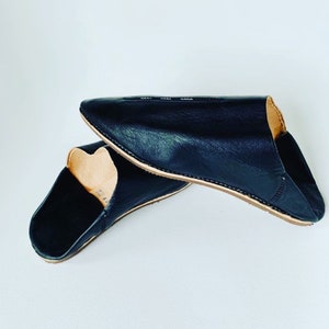 Babouche Marocain, Moroccan handmade leather slippers, leather slippers, Slippers, shoes, handmade shoes, leather shoes. image 1