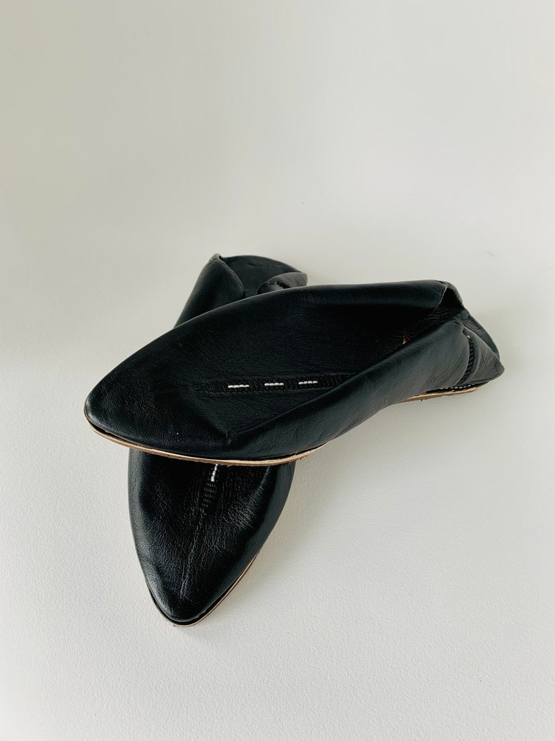 Babouche Marocain, Moroccan handmade leather slippers, leather slippers, Slippers, shoes, handmade shoes, leather shoes. image 4