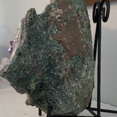 Medium Light Amethyst Cluster – Rocky's Crystals & Minerals