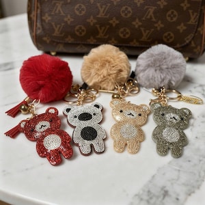 Pompom Bear Keychain - Etsy White Bear Pom Pom Keychain with Multicolor Stars main image 2