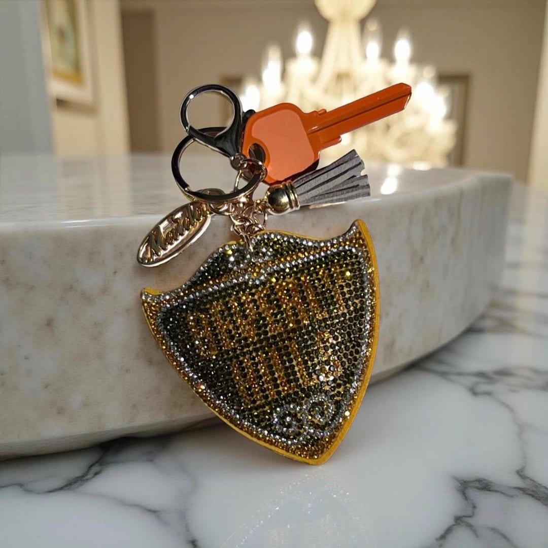 Beverly Hills Rhinestone Key Chain EXCLUSIVE* Olivine/topaz - Etsy