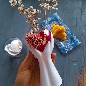 Heart shaped vase, handmade heart vase, romantic home decor, valentine&#39;s day gift, love vase, ceramic heart vase, unique heart vase