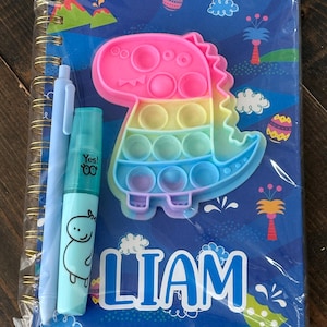 Personalized Kids' Pop-It Fidget Notebook Pen + Highlighter Set | Party Favors | Valentine’s Classroom Gift | Teacher's Gift