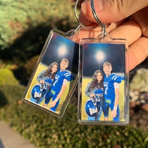 Custom Photo Keychain - Personalized Picture - Perfect Gift for Couples, Family, Best Friends, Holidays