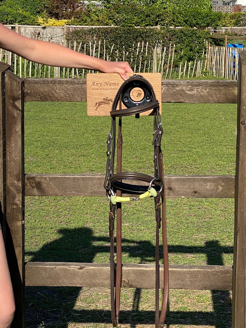 Personalised Bridle Hook Solid Oak, Choice of Design, Bridle Holder, Bridle Rack, Custom Horse Tack, Equestrian Gift, Horse Gift, Pony Gift image 9