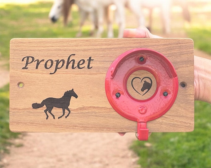 Personalised Bridle Hook Solid Oak, Choice of Design, Bridle Holder, Bridle Rack, Custom Horse Tack, Equestrian Gift, Horse Gift, Pony Gift