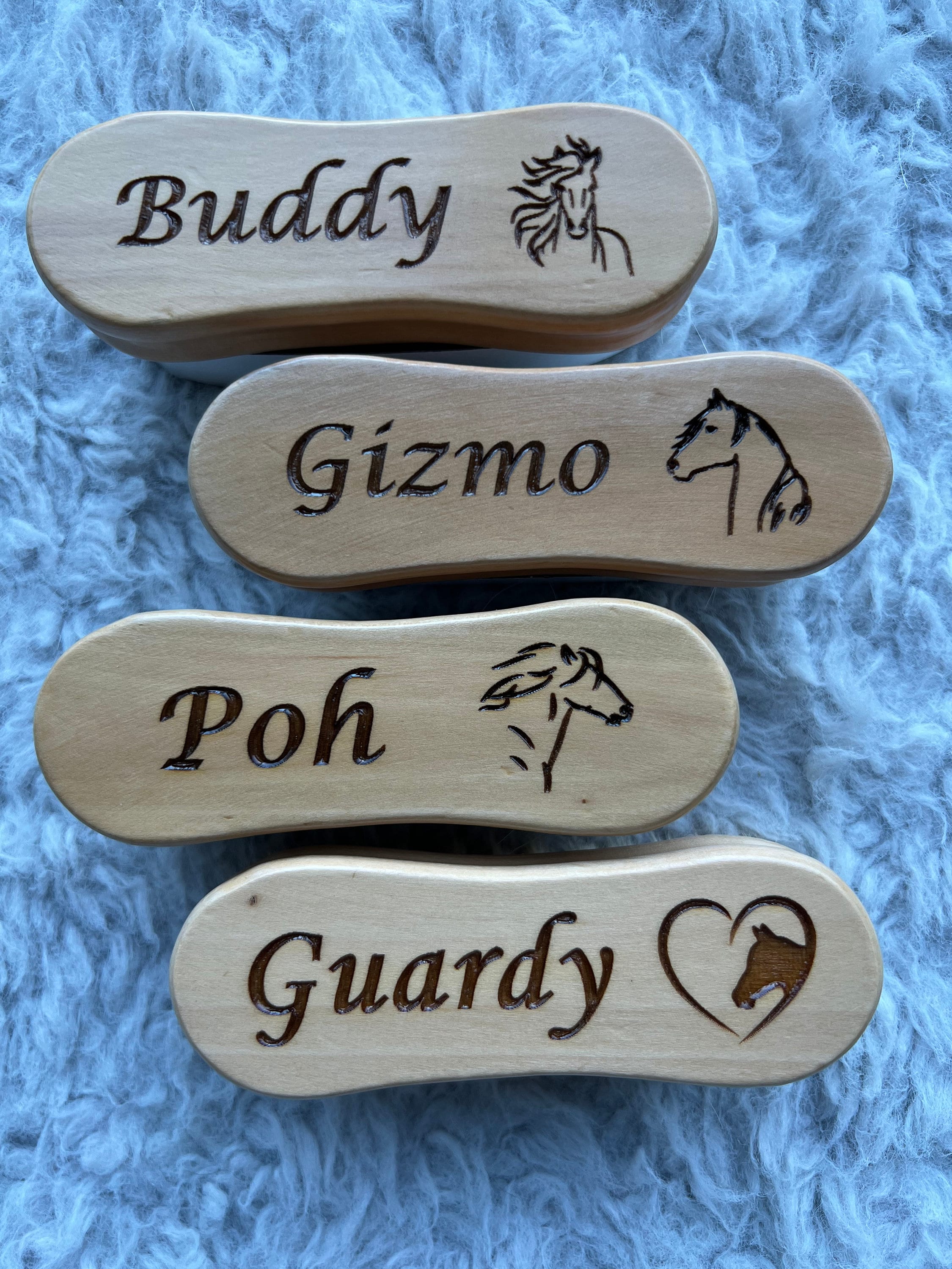 personalised-horse-face-brush-horse-gift-for-owners-equestrian-gift