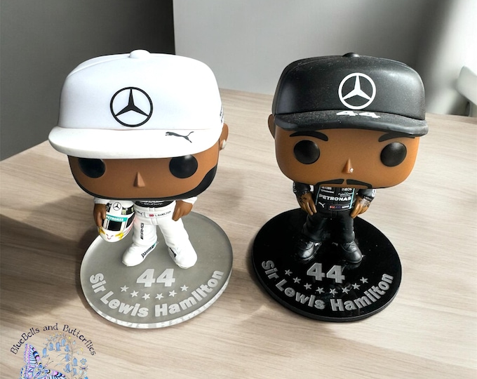 F1 Funko Pop Stand Personalised, Custom Formula 1 Driver Funko Pop Stand, Lewis Hamilton, Max Verstappen, Lando Norris, George Russell