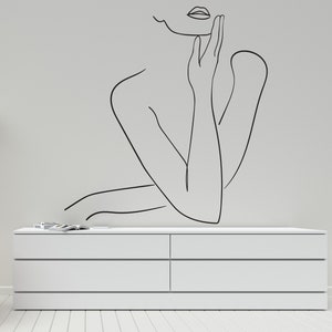 Woman Wall Decal. Abstract Woman Wall Decal. Beautiful woman wall decal. Home wall decal. Beauty Salon Wall Decor. Esthetician Decor. (K752)