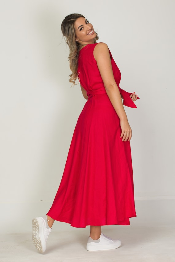 Sleeveless Hug Me Linen Midi Dress with side pockets and built-in belt, Flare skirt dress, V-neckline, Charming dress for special occasions