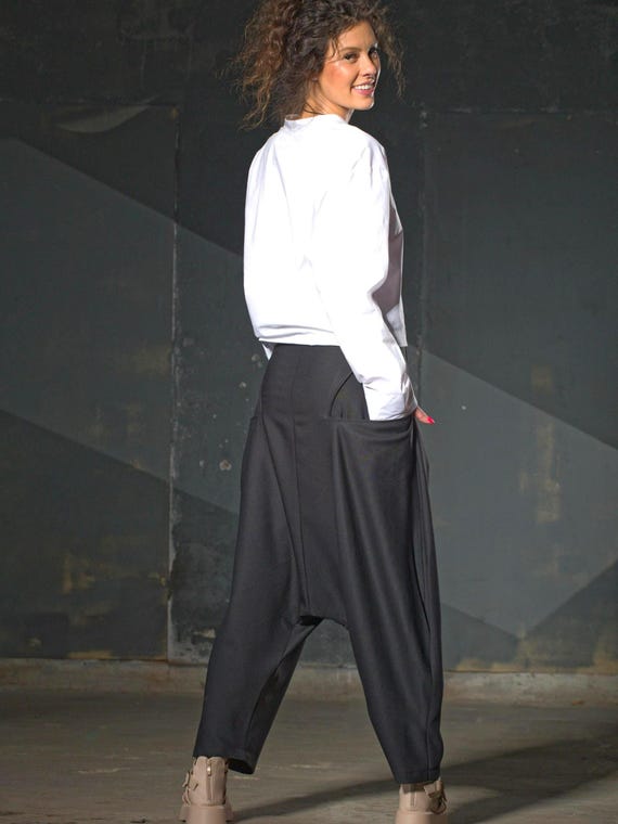 Contemporary dropcrotch pants,Modern Hakama Pants, Black harem pants,Low crotch pants,Traditional Fashion,Casual Wear,Maxi Baggy Bottoms