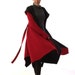 Cape gothique double face noire et rouge, grande capuche, poches latérales, ceinture et passe-pouce sur les manches, vêtements d'extérieur extravagants, style avant-gardiste