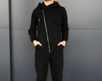 Mono negro con capucha para hombre, hecho a mano, de algodón, con cremallera asimétrica, estilo urbano oscuro de ropa técnica.