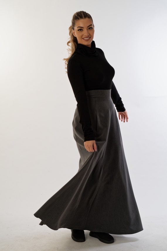Walking Victorian Skirt - All season Skirt Long Maxi Floor Lenght, High or Low Waist, Gothic / Steampunk Clothing, Black Skirt with Pockets