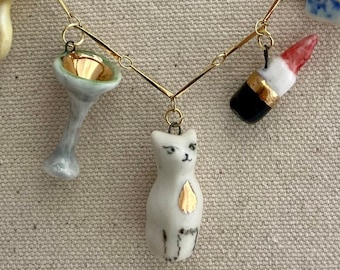 Hand-Painted Porcelain Charm Pendant: 24K Gold Luster, Retro Ceramic