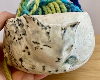 Yarn Bowl with Cat for Knitting  | Handmade Ceramic Yarn Holder | One-of-a-Kind Knitting Accessory Tool | Handpainted Cat Relief Sculpture