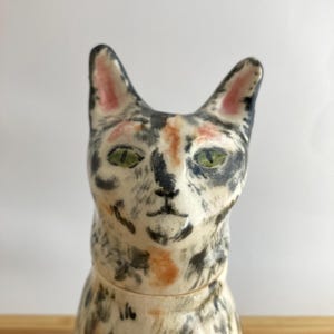 Handmade Ceramic Cat Urn | Hand-painted Kitty Memorial| Personalized Pet Sculpture Portrait | Customized Cat Memory