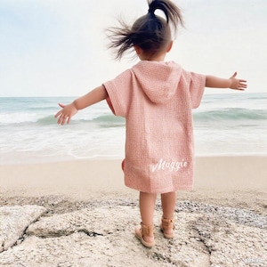 Kapuzenhandtuch mit individueller Namensstickerei, Kinder-Baumwoll-Kapuzenhülle, Waffel-Strandtuch Poncho, Kleinkind-Badeanzugtuch