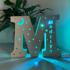 Lámpara de noche con nombre de letra personalizada, luz de letra de madera personalizada, decoración de lámpara de estrella lunar, regalo para niños
